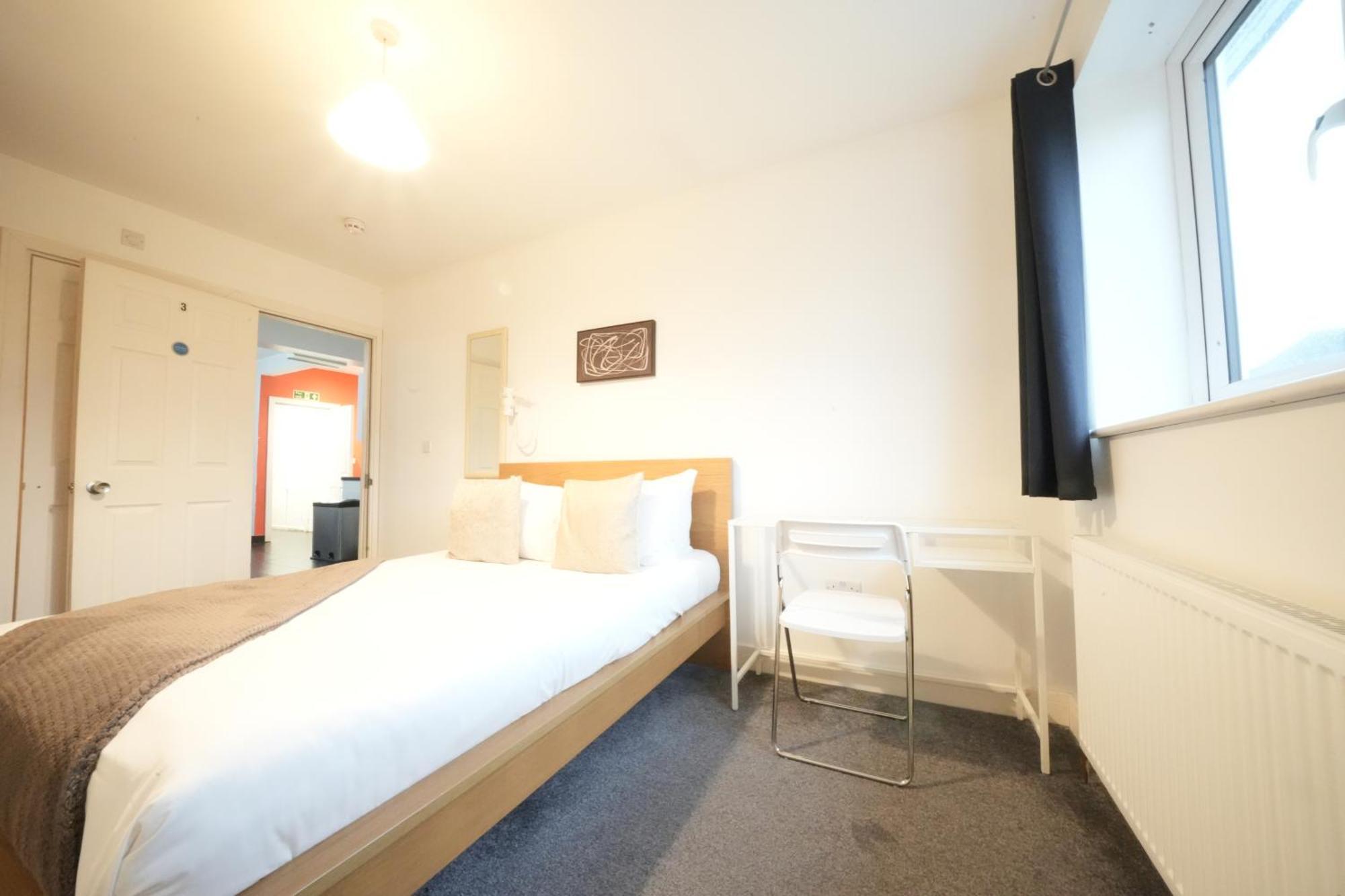 Great Airport Sleep Apartment Harmondsworth Exterior foto